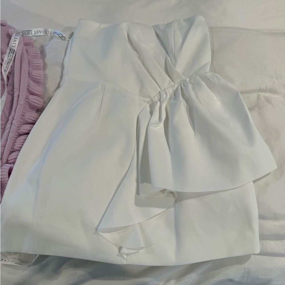 Elliatt Ivory Strapless Dress